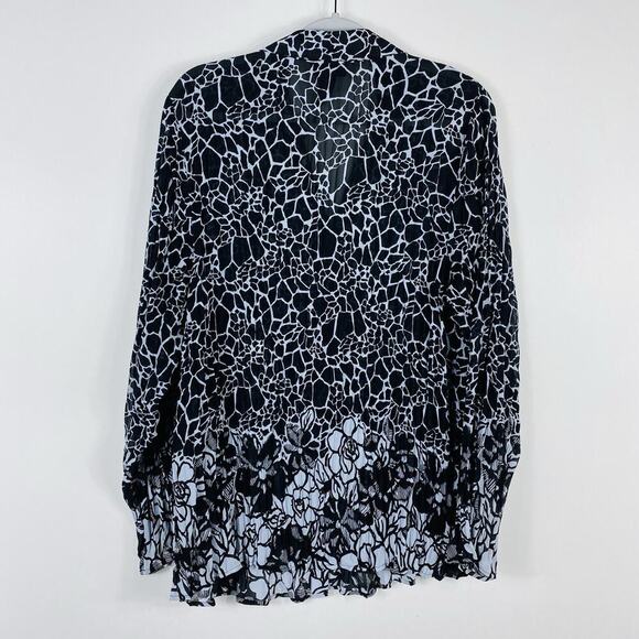 Lane Bryant Size 14 16 Printed Long Sleeve Crinkle Blouse Top Black White - Picture 2 of 4
